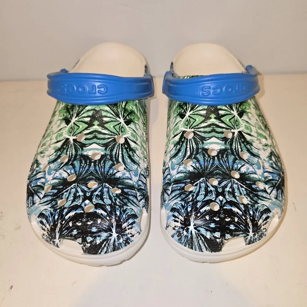Unisex Crocs Graphic Clog Sandal Adult W Sz 12 M Sz 10 Barely Used